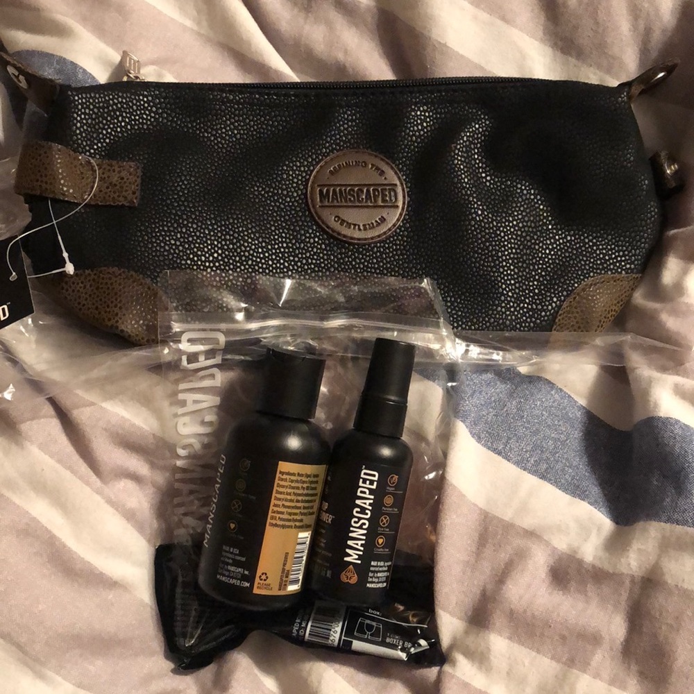Men’s Manscaped Package: The Shed 12” Long Bag, Crop Preserver & Reviver (NEW)